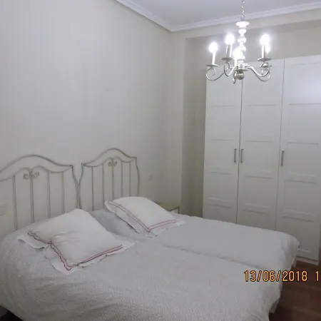 Vut Plaza De La Catedral Apartment